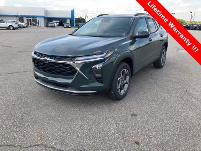 New 2025 Chevrolet Trax LT w/ LT Convenience Package