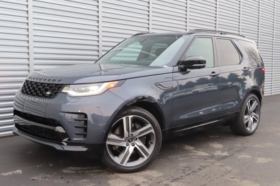 New 2024 Land Rover Discovery Dynamic SE