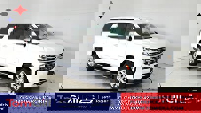 Used 2023 Chevrolet Suburban Premier