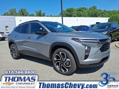 New 2025 Chevrolet Trax RS w/ Driver Confidence Package