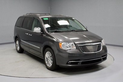 Used 2015 Chrysler Town & Country Touring-L w/ Driver Convenience Group