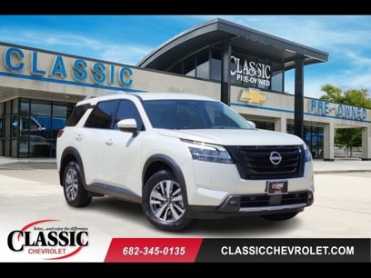 Used 2024 Nissan Pathfinder SL w/ Lighting Package (N92)