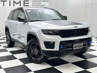 New 2025 Jeep Grand Cherokee Trailhawk w/ Advanced Protech Group II