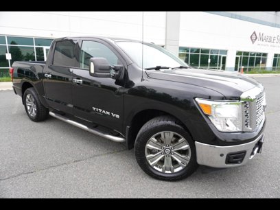 Used 2018 Nissan Titan SV w/ SV Convenience Package