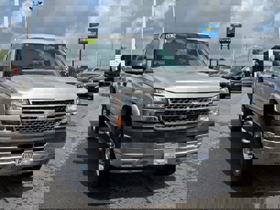 Used 2005 Chevrolet Silverado 2500 LS