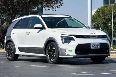 Certified 2023 Kia Niro Wave