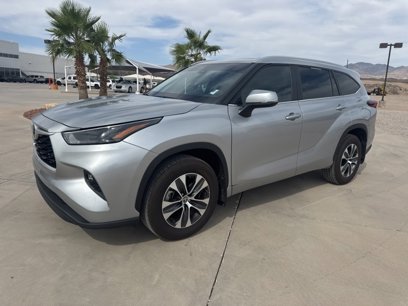 Used 2023 Toyota Highlander XLE