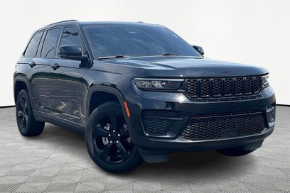 Used 2023 Jeep Grand Cherokee Altitude