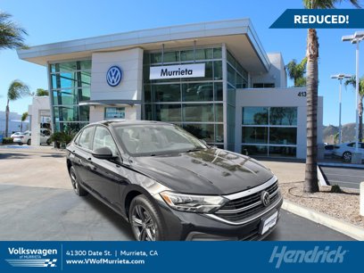 Certified 2024 Volkswagen Jetta SE w/ Panoramic Sunroof Package