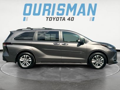 Used 2023 Toyota Sienna XLE