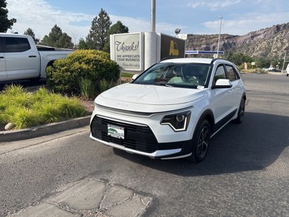 Used 2023 Kia Niro EX