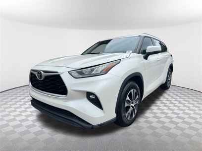 Used 2020 Toyota Highlander XLE