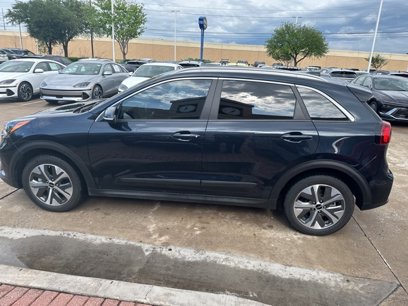 Used 2022 Kia Niro EX Premium