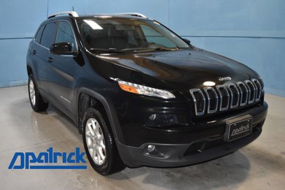 Used 2017 Jeep Cherokee Latitude w/ Cold Weather Group