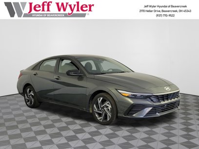 New 2025 Hyundai Elantra SEL