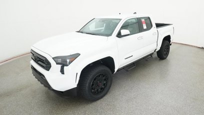 New 2025 Toyota Tacoma SR5