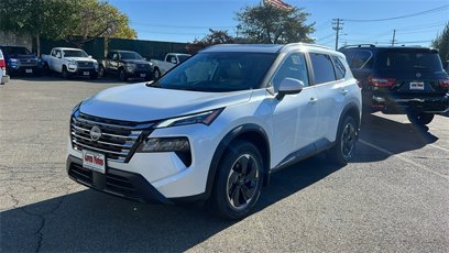 New 2025 Nissan Rogue SV w/ SV Premium Package