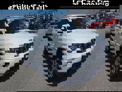 Used 2021 Jeep Grand Cherokee Laredo