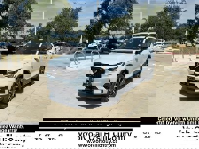 Certified 2024 Volvo XC40 B5 Core