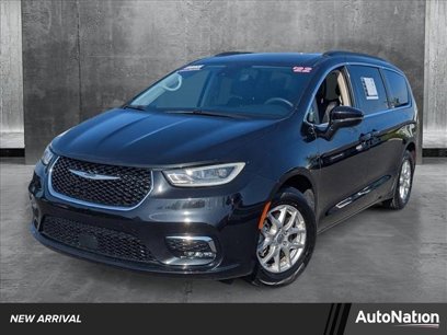 Used 2022 Chrysler Pacifica Touring-L
