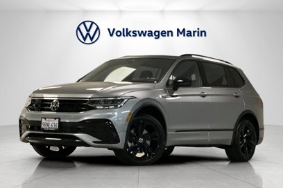 Used 2024 Volkswagen Tiguan SE R-Line