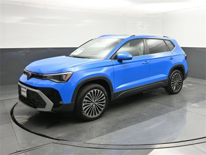 New 2025 Volkswagen Taos SE