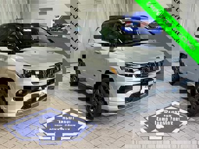 New 2025 Jeep Compass Limited w/ High Altitude Package