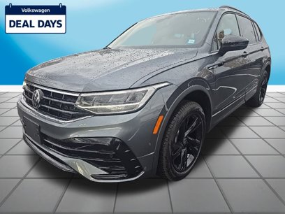 New 2024 Volkswagen Tiguan SE R-Line