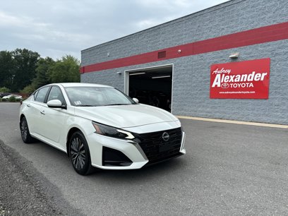 Used 2023 Nissan Altima 2.5 SV