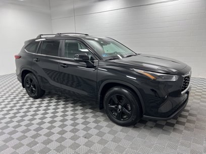 Used 2023 Toyota Highlander LE