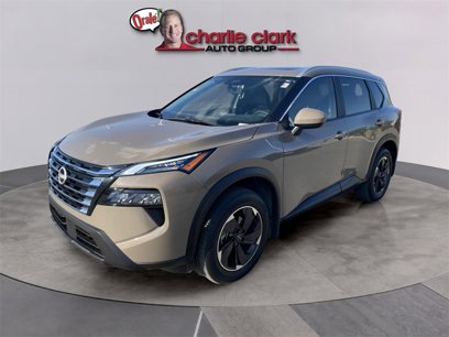 Used 2025 Nissan Rogue SV w/ SV Premium Package