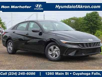 New 2025 Hyundai Elantra SE