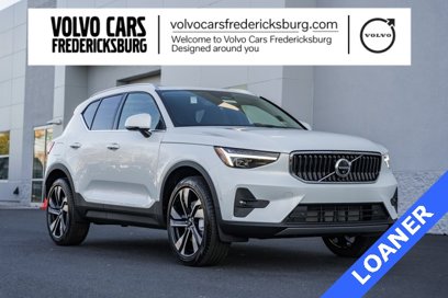 Used 2025 Volvo XC40 B5 Ultra w/ Climate Package