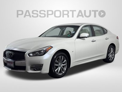 Used 2019 INFINITI Q70 Luxe