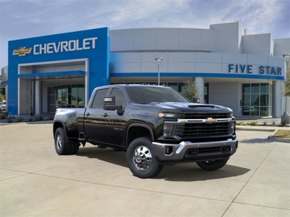 New 2025 Chevrolet Silverado 3500 LT w/ Safety Package