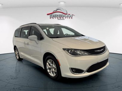 Used 2020 Chrysler Pacifica Touring w/ Tire & Wheel Group