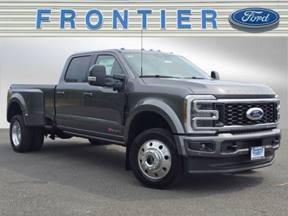 New 2025 Ford F450 Platinum w/ FX4 Off-Road Package