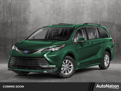 New 2025 Toyota Sienna LE