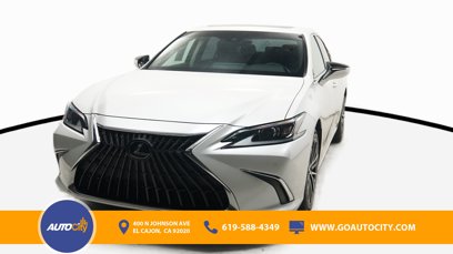 Used 2022 Lexus ES 350 w/ Premium Package
