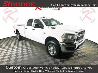 New 2024 RAM 2500 Tradesman w/ Chrome Appearance Group
