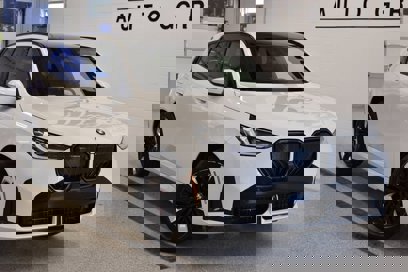 New 2025 BMW X3 xDrive30i w/ Premium Package