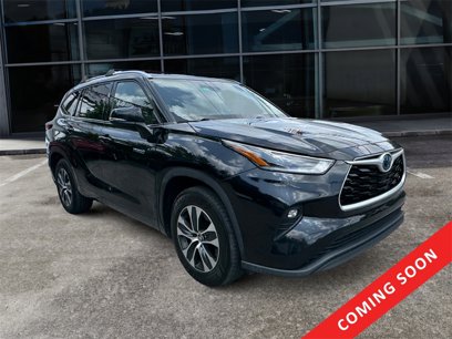 Used 2021 Toyota Highlander XLE