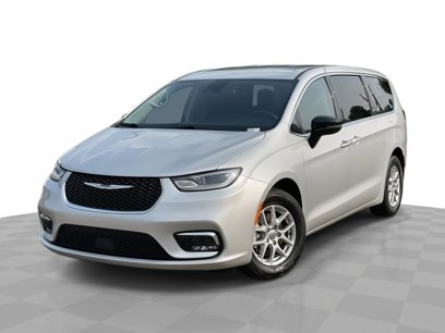 Used 2024 Chrysler Pacifica Touring-L