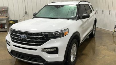Certified 2023 Ford Explorer XLT w/ Equipment Group 202A