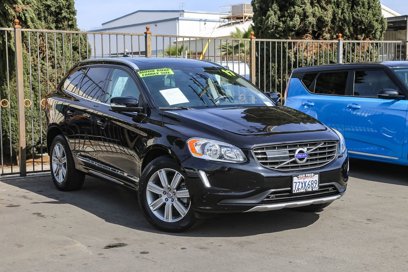 Used 2017 Volvo XC60 T5 Inscription w/ Advanced Package