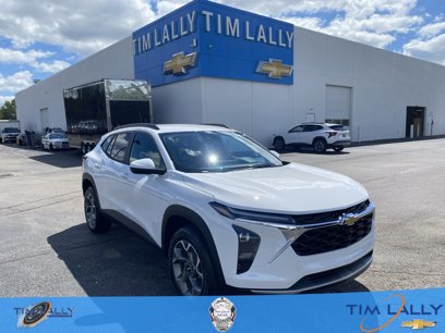 New 2025 Chevrolet Trax LT w/ LT Convenience Package