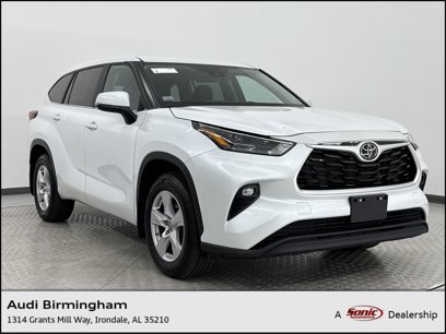 Used 2023 Toyota Highlander LE