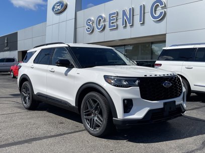 New 2025 Ford Explorer ST-Line w/ Premium Package