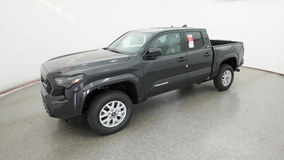 New 2025 Toyota Tacoma SR5