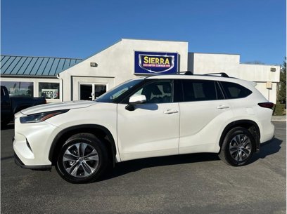 Used 2021 Toyota Highlander XLE